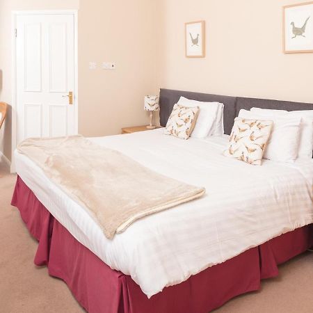The Gordon Arms Hotel West Linton Kültér fotó