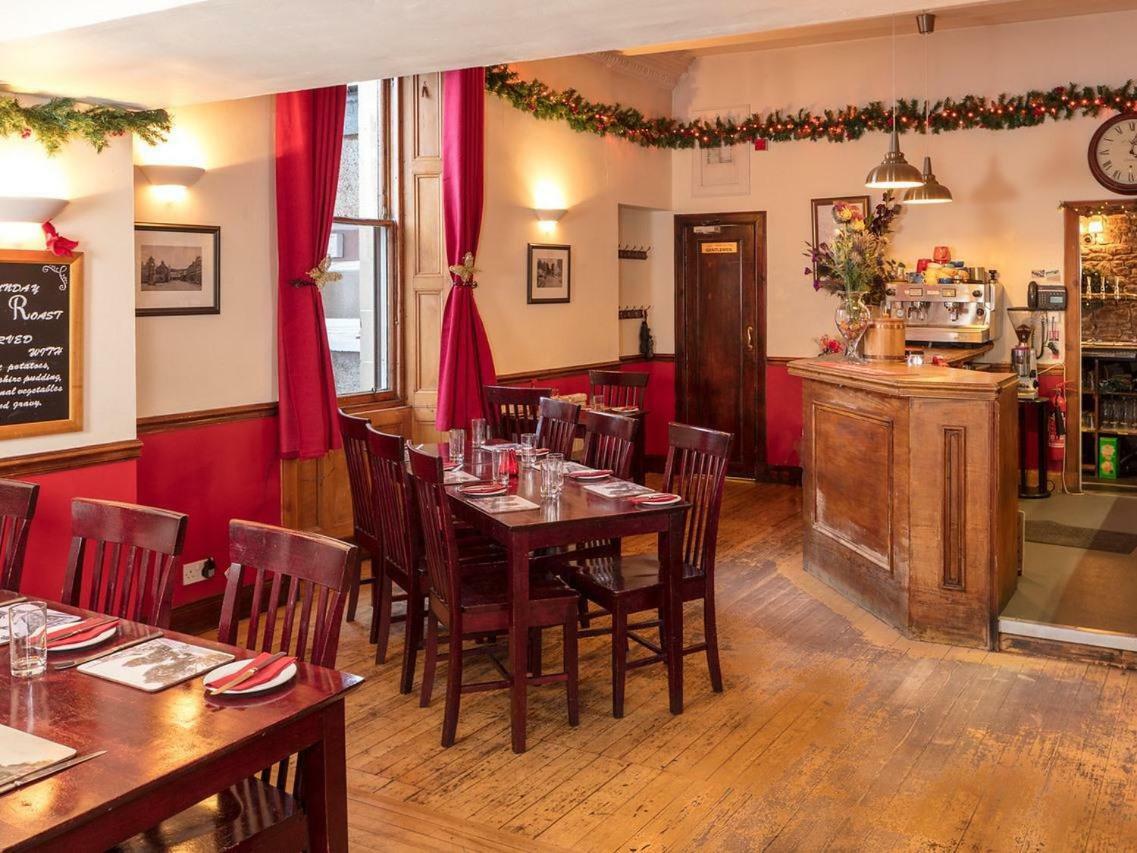 The Gordon Arms Hotel West Linton Kültér fotó