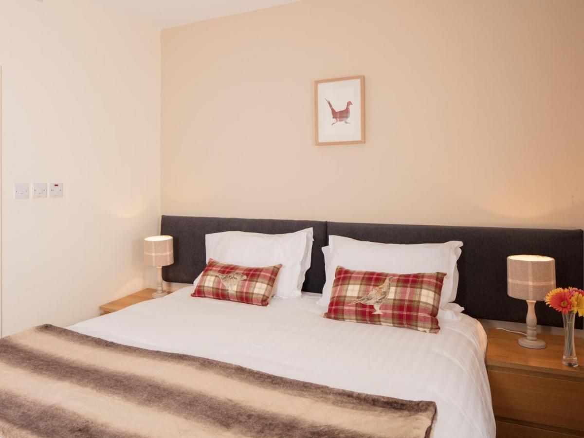 The Gordon Arms Hotel West Linton Kültér fotó